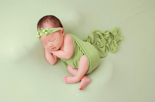 张家口宝宝下眼袋发青的原因